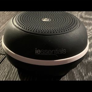 iEssentials TREK Speaker System - Wireless Speaker